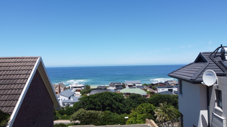 3 Bedroom Property for Sale in Outeniqua Strand Western Cape